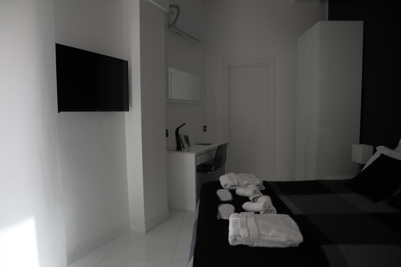 Rettifilo 201 Exclusive Rooms Neapol Zewnętrze zdjęcie