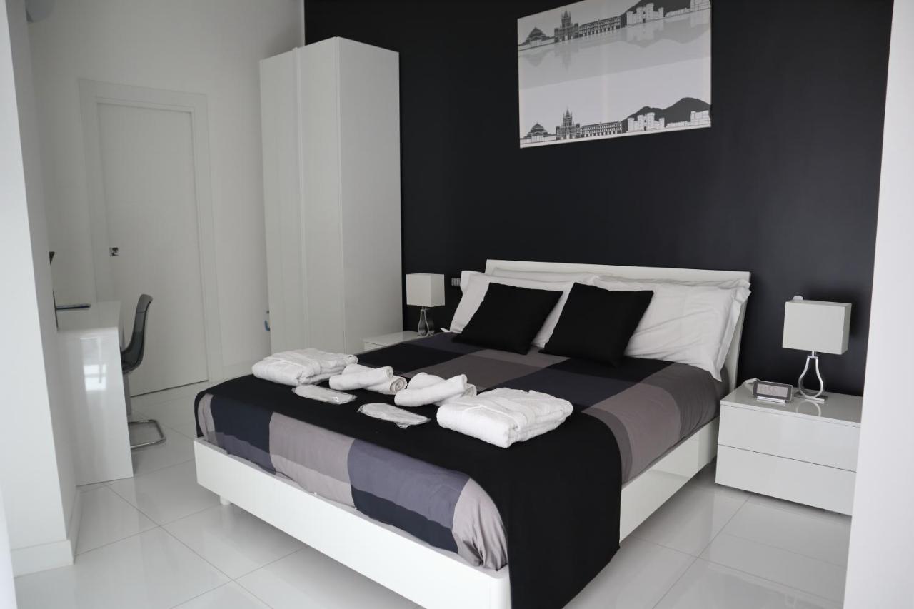 Rettifilo 201 Exclusive Rooms Neapol Zewnętrze zdjęcie