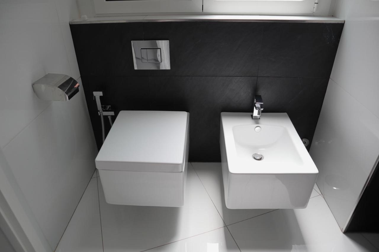 Rettifilo 201 Exclusive Rooms Neapol Zewnętrze zdjęcie