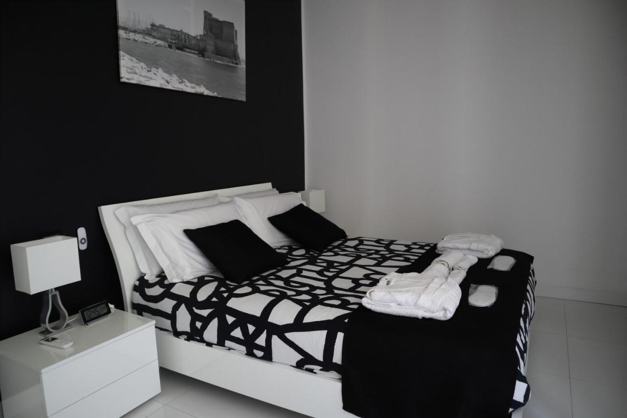 Rettifilo 201 Exclusive Rooms Neapol Zewnętrze zdjęcie