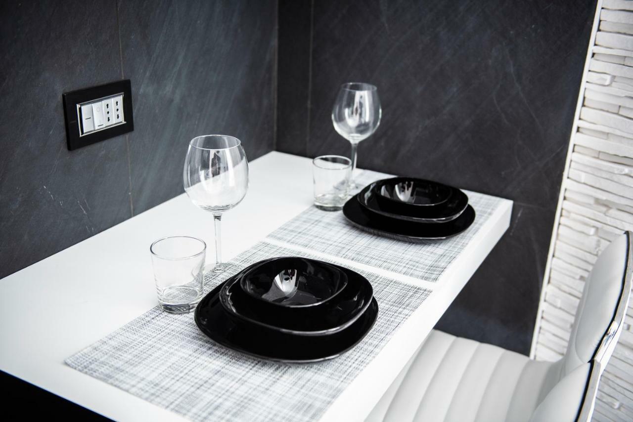 Rettifilo 201 Exclusive Rooms Neapol Zewnętrze zdjęcie